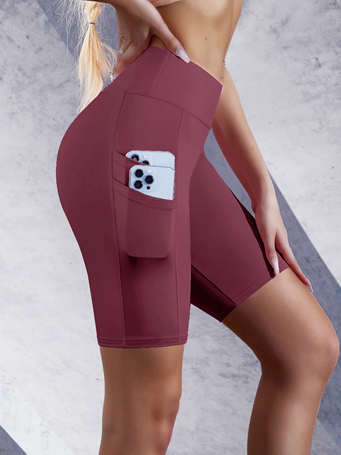 High-Waisted Women’s Yoga Shorts with Side Pockets – Fitness & Running